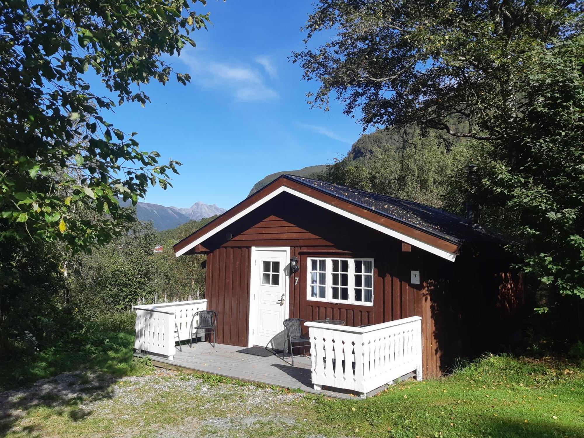 Eidsdal Camping Og Feriehus Eksteriør billede