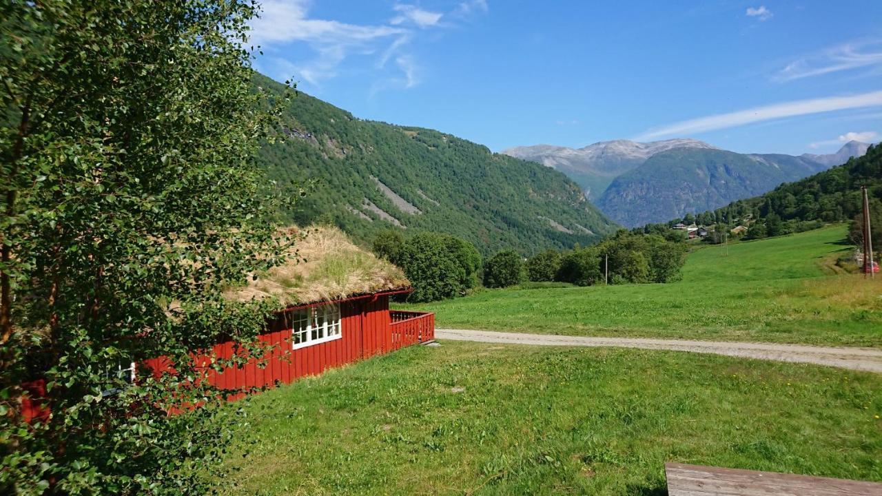 Eidsdal Camping Og Feriehus Eksteriør billede